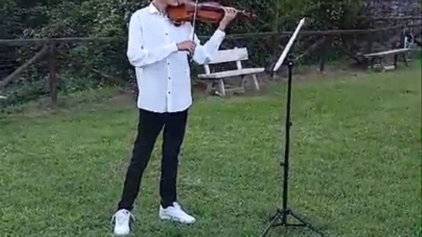 Luca Mariani Dj con Violinista 