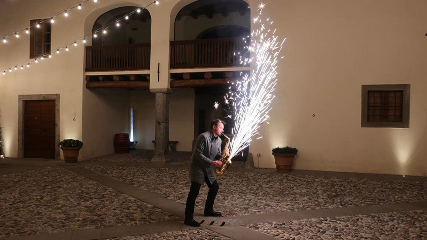 Flaming sax 