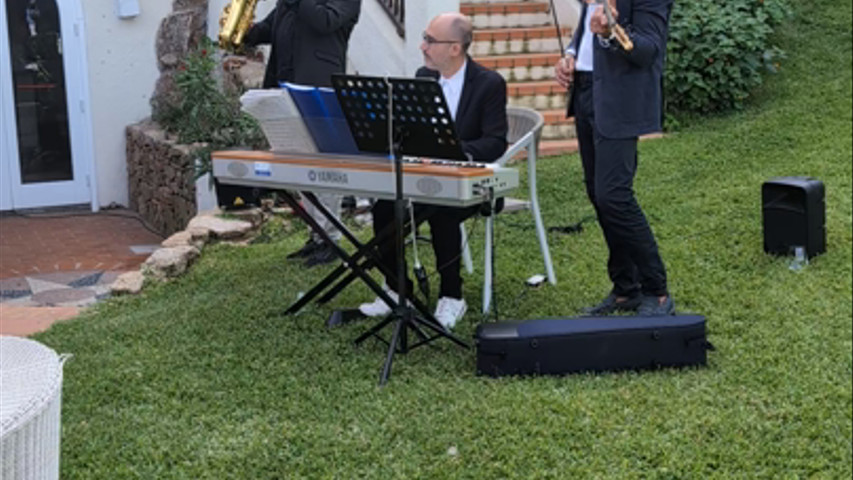 Sax violino e piano per aperitivo