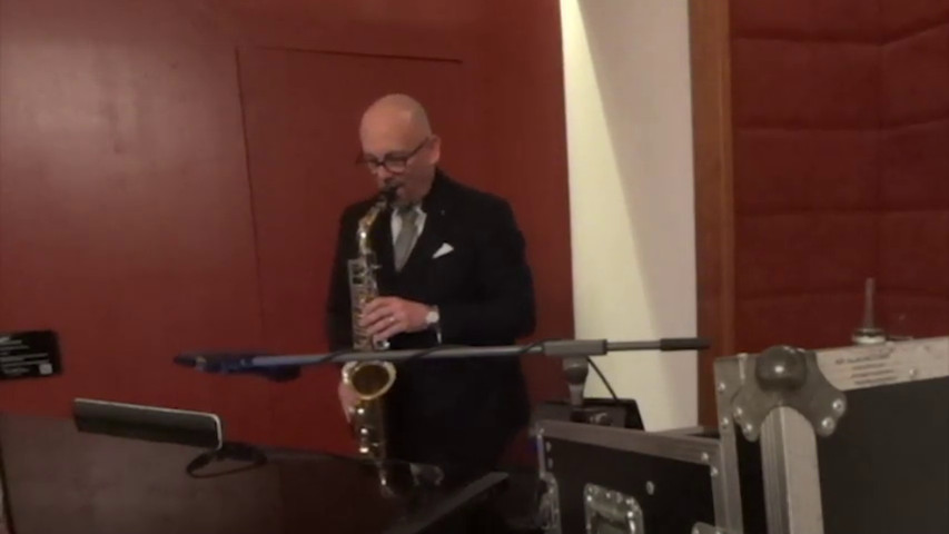 Sax e voce