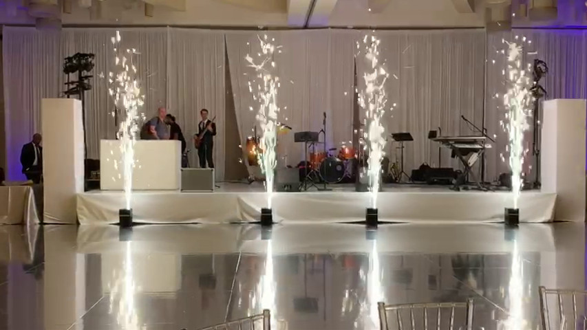 Sandrojoe Matrimonio con 4 sparkular fontane luminose fredde