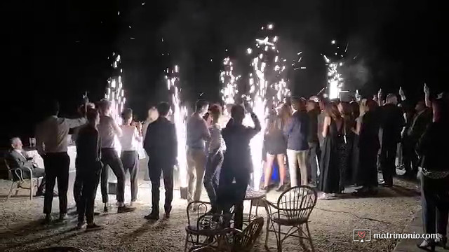 Sandrojoe Compleanno 18 anni con 6 sparkular fontane luminose