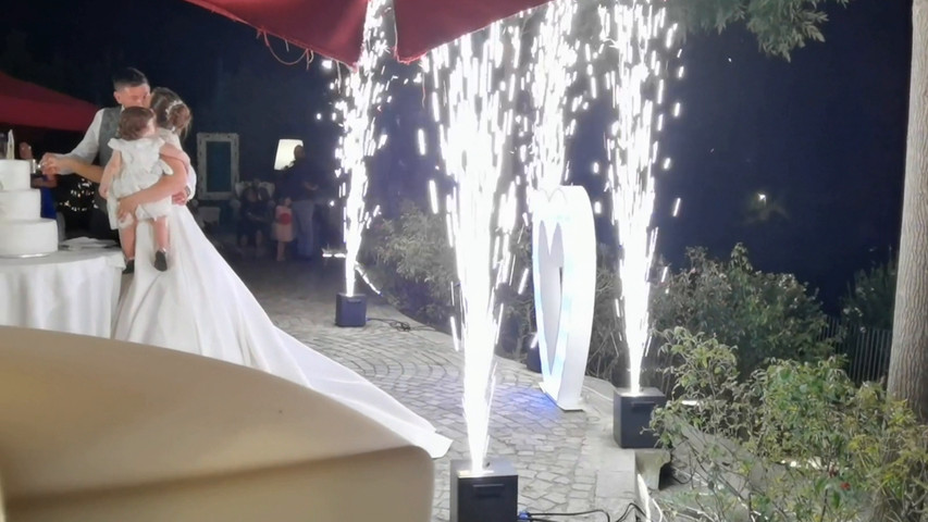 Fontane fredde sparkular e cuore luminoso