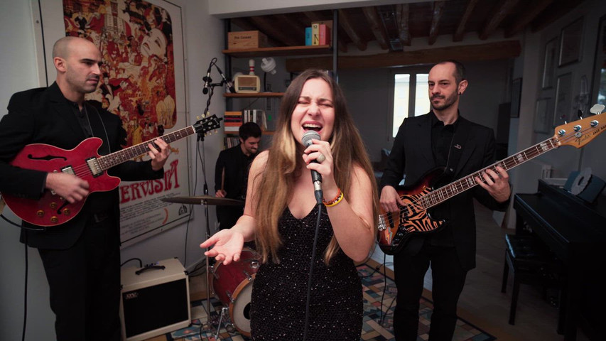 Black and Blue Quartet - Valery (Amy Winehouse)