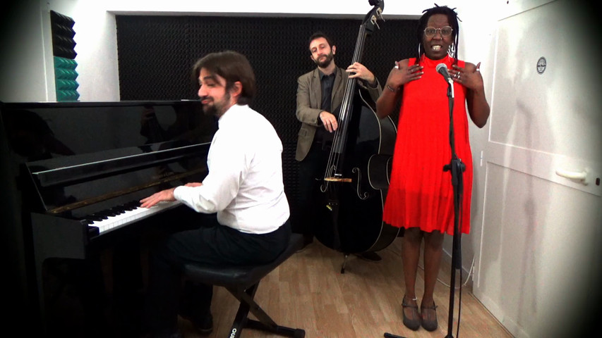Trio Italian Retro (voce, contrabbasso, pianoforte)