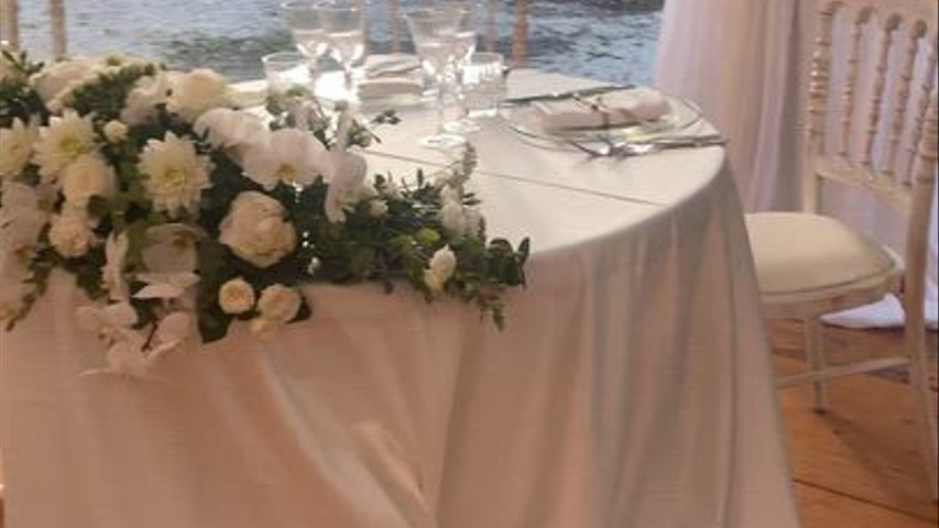 Allestimento tavoli