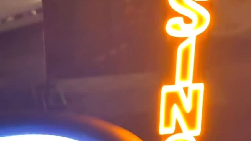 Noleggio Tavoli Casino LED – Intrattenimento Originale e Animazione Elegante a Napoli