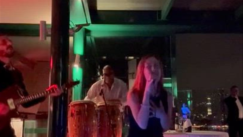 Dance live voce chitarra sax drums