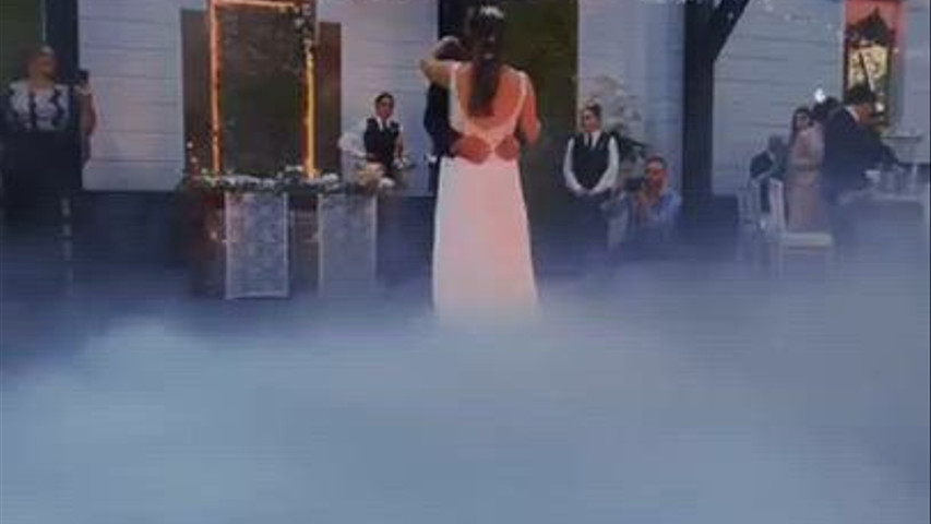 Ballo fra le nuvole - effetto fontane fredde