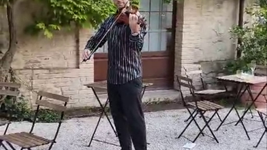 Aperitivo violino acustico