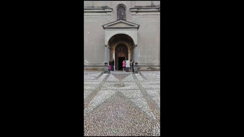MOMENTI DI ORDINARIA FOLLIA - NR. 12