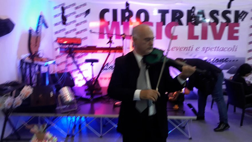 Violino elettrico, fiera.