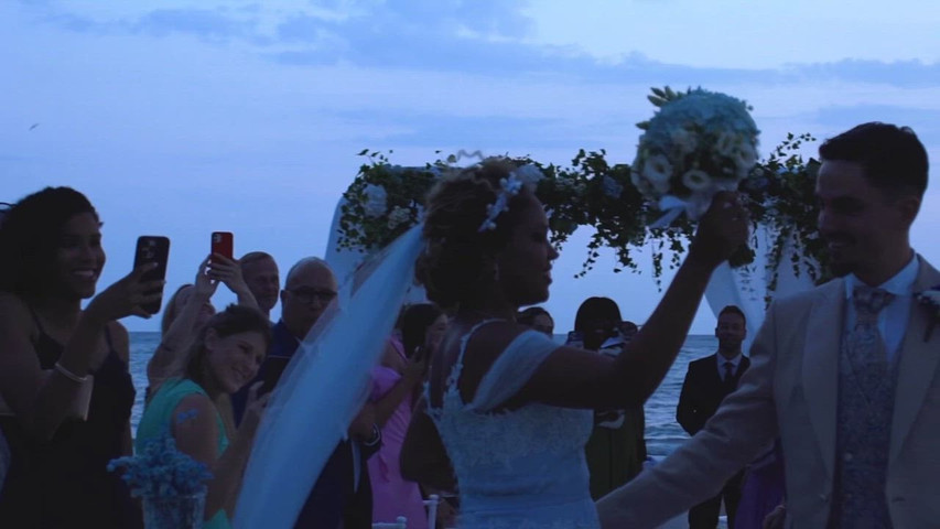 Matrimonio in spiaggia - clip 2
