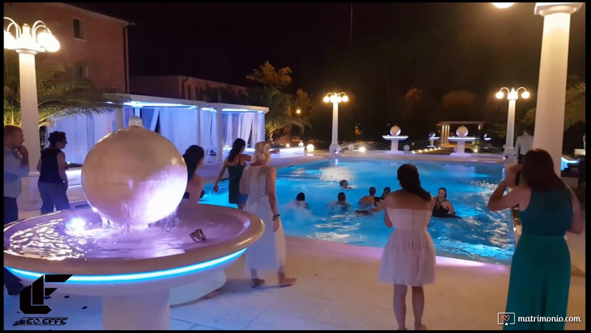 Da wedding Party a Pool Party....un attimo