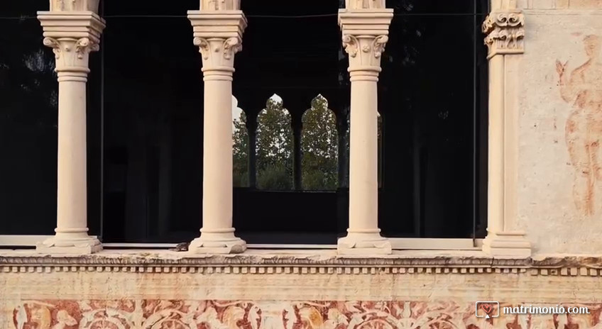 Video villa con affreschi