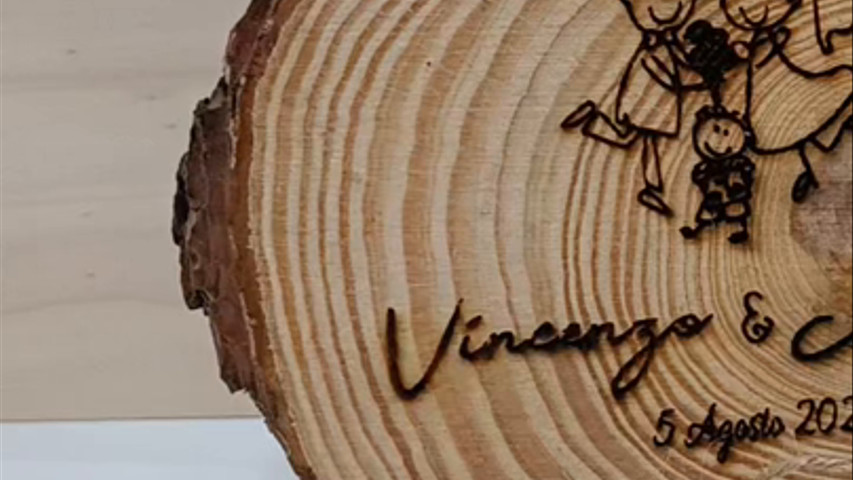 Portafedi personalizzato in legno