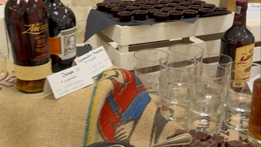 Servizio Rum, Ron e Rhum con sigari e cioccolato 