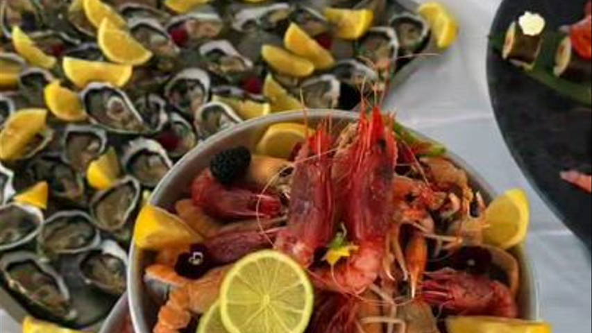 Aperitivo di Sushi e crudi di mare 