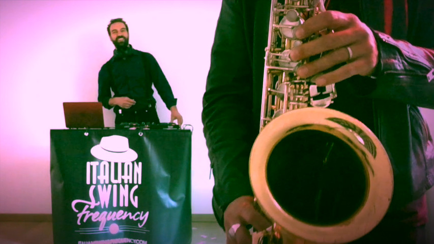 Sax & Dj  Italian Frequency