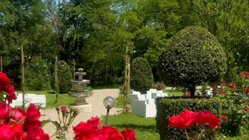 Il parco di Villa Crocioni si riempie di fiori e colori 