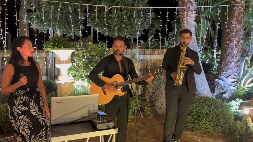 Wedding - Live cena 