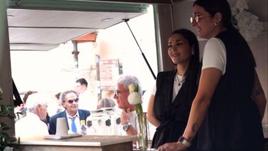 Un brindisi speciale dopo il Sì, Zagara Van a Marsala