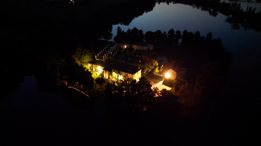 CASCINA BOSCACCIO BY NIGHT