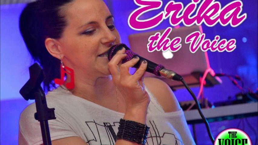 Erika The voice canta Calore di Emma