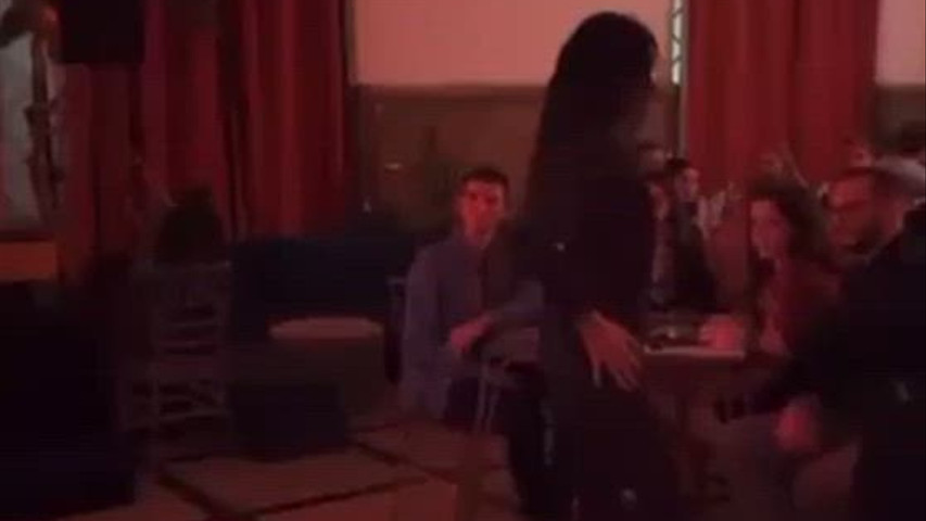 PERFORMER 