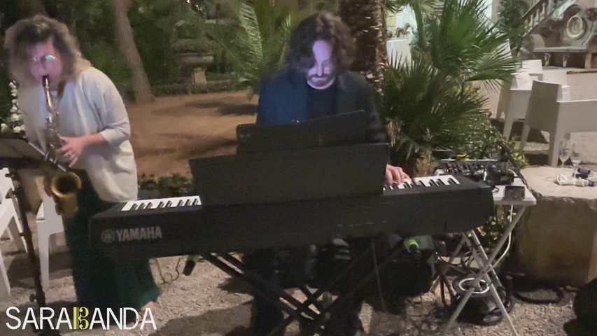 Aperitivo con duo Sax e Piano a Villa Palagonia
