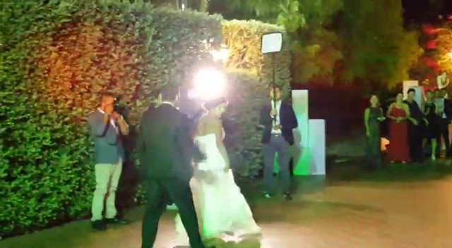 Ingresso Sposi con lento e Flash mob -  villa Randazzo