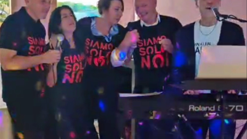 Karaoke Siamo Solo Noi