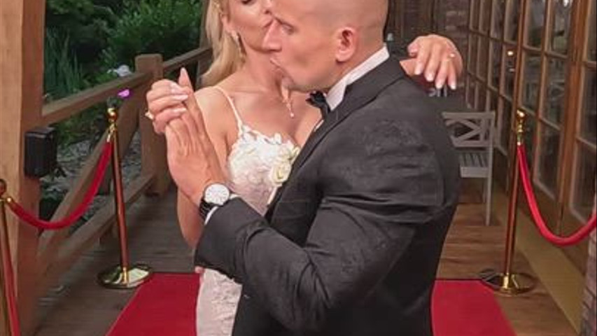 Matrimonio sul tappeto rosso