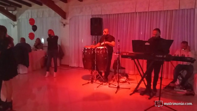Romantic live. 