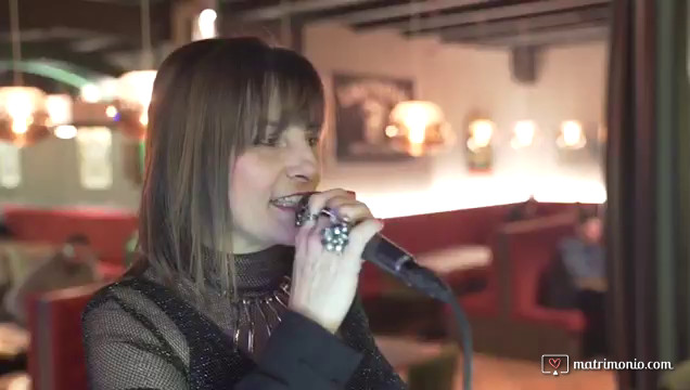 Clara Vocalist Live - History Pub