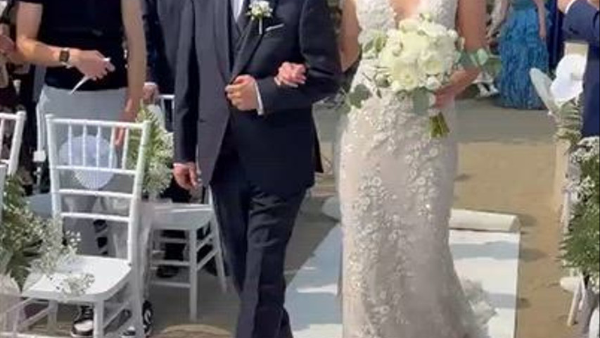 Villa dei mulini il papa accompagna la sposa 