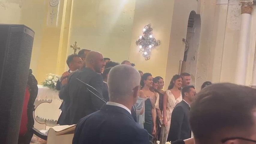 Il coro degli invitati 