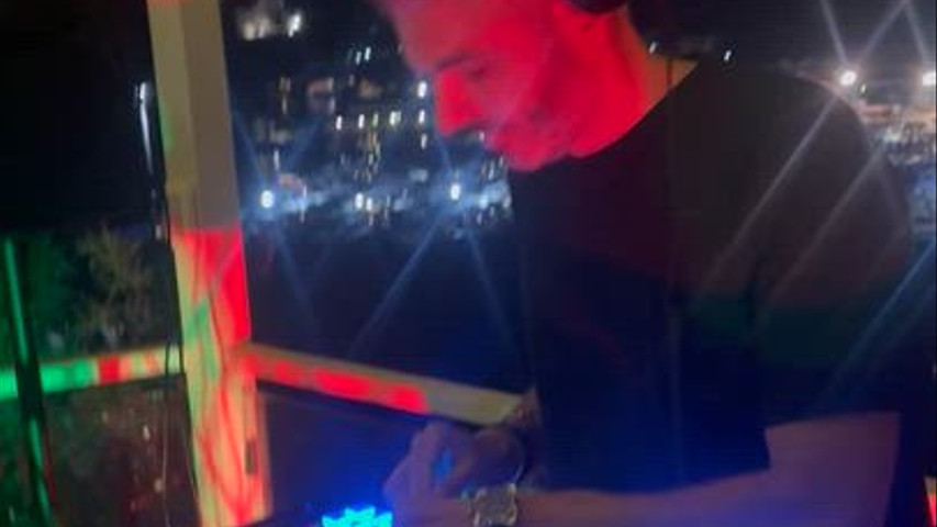 E se abbiamo voglia di scatenarci…DJ SET