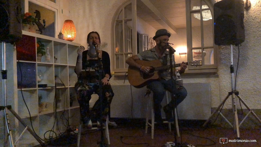 "Don't Know Why" live by TwoMuch - AcousticDuo