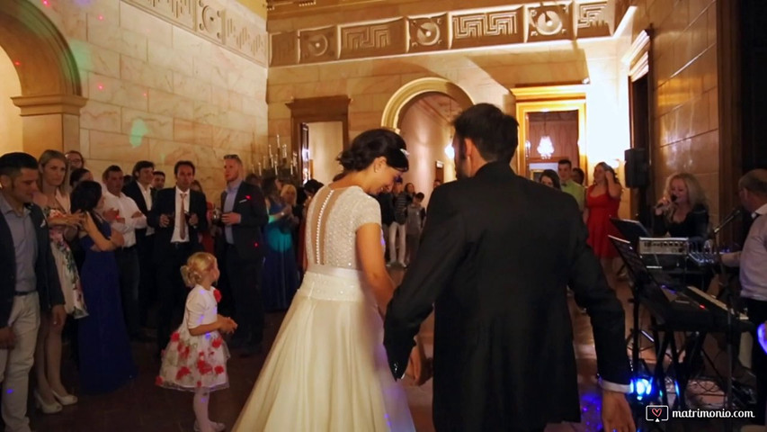 Proiezione serale video trailer matrimonio in anteprima