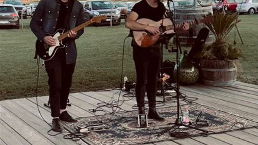 ACOUSTIC DUO - WICKED GAME