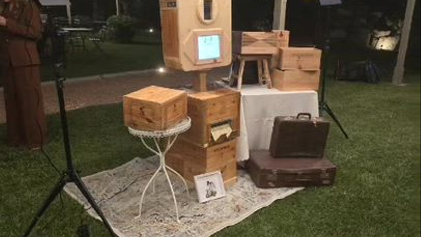 Super Tuscany Photo Booth 