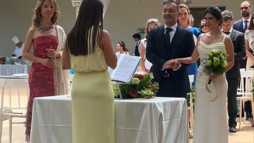 Cerimonia bilingue italiano e spagnolo