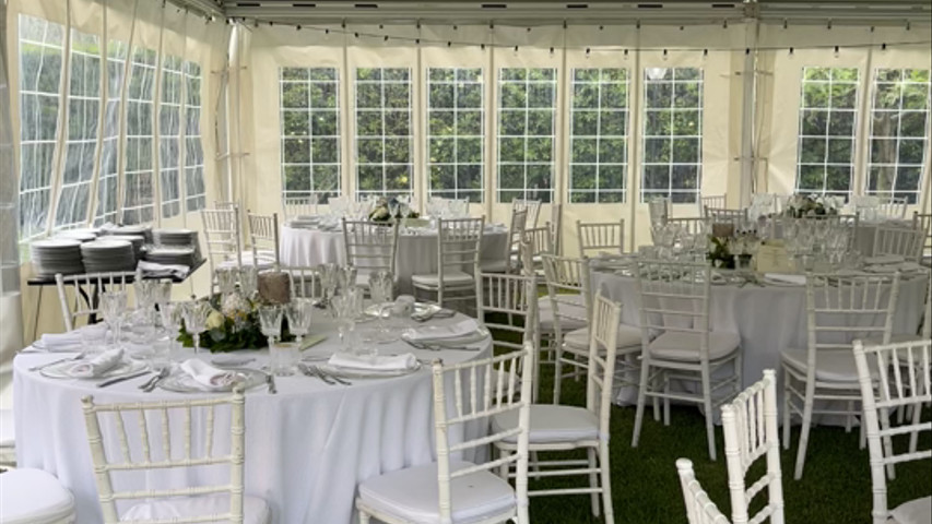 Allestimento tavoli