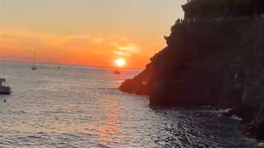 Tramonto in scogliera