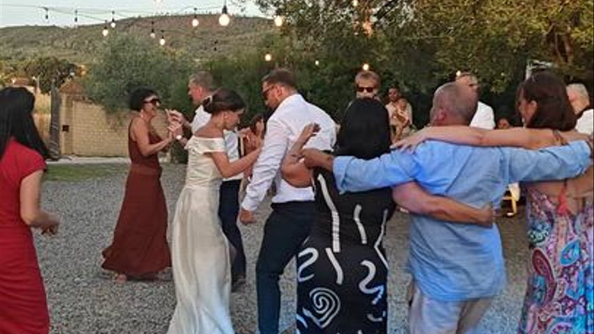 International wedding in Tuscany 