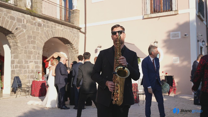Live sax - Jitanogroup
