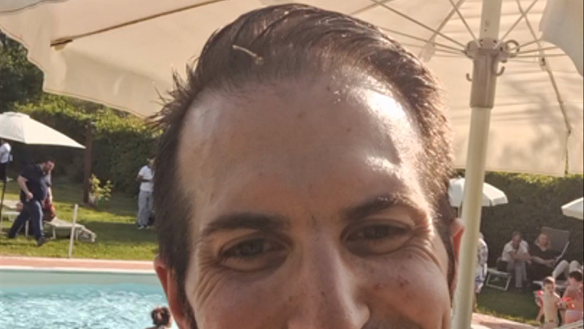 Aperitivo in piscina
