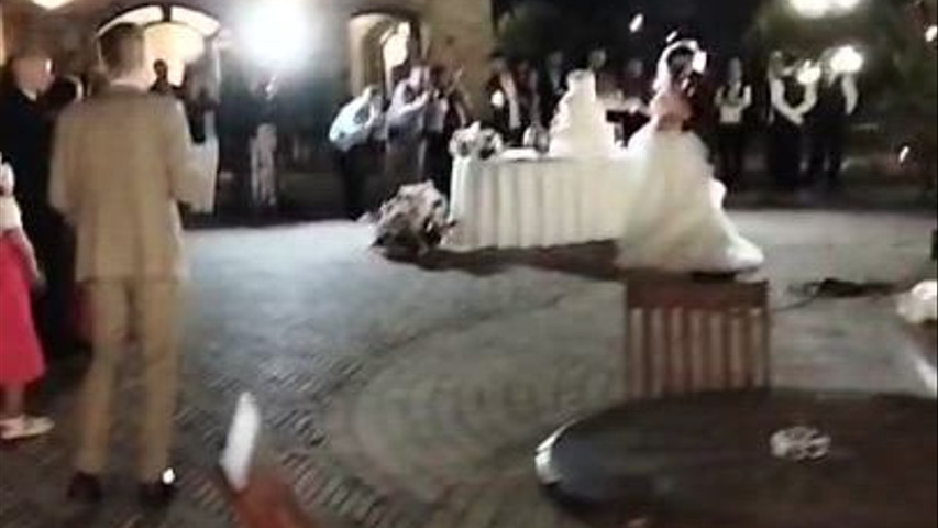 Il dietro le quinte di un taglio torta.