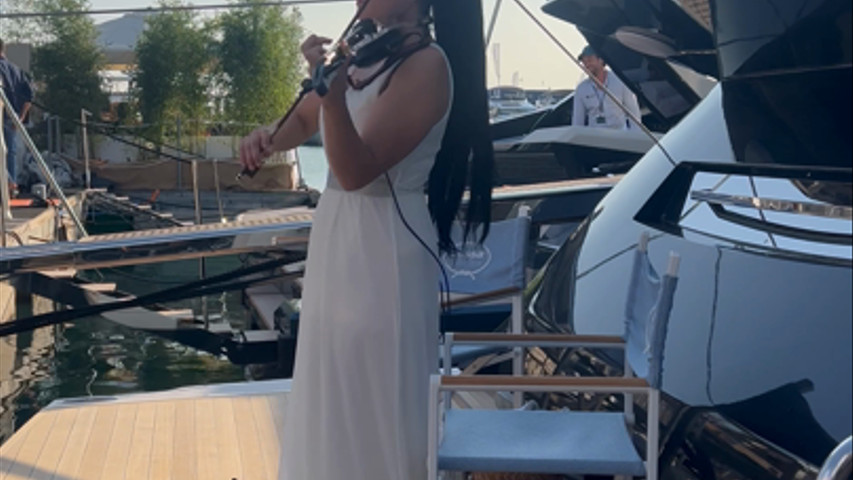 Salone nautico violino 